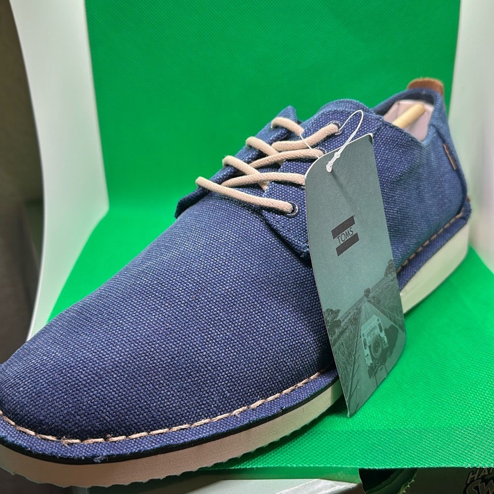 Toms -Preston